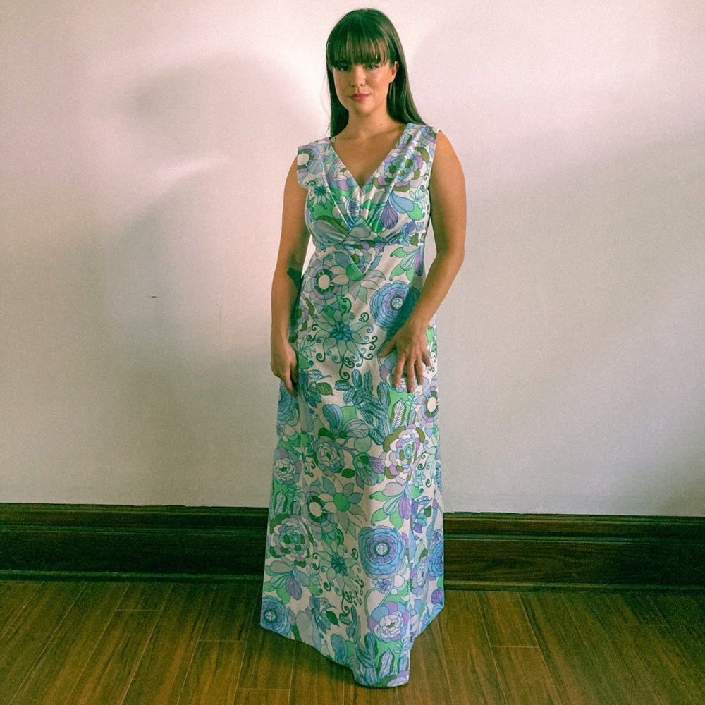 Vintage 1970s Pastel Psychedelic Floral Sleeveless Maxi Dress